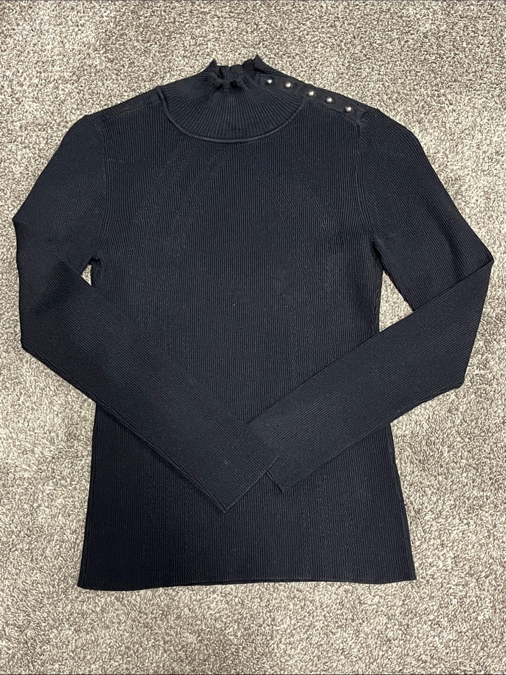 White House Black Market mock turtleneck size extra small